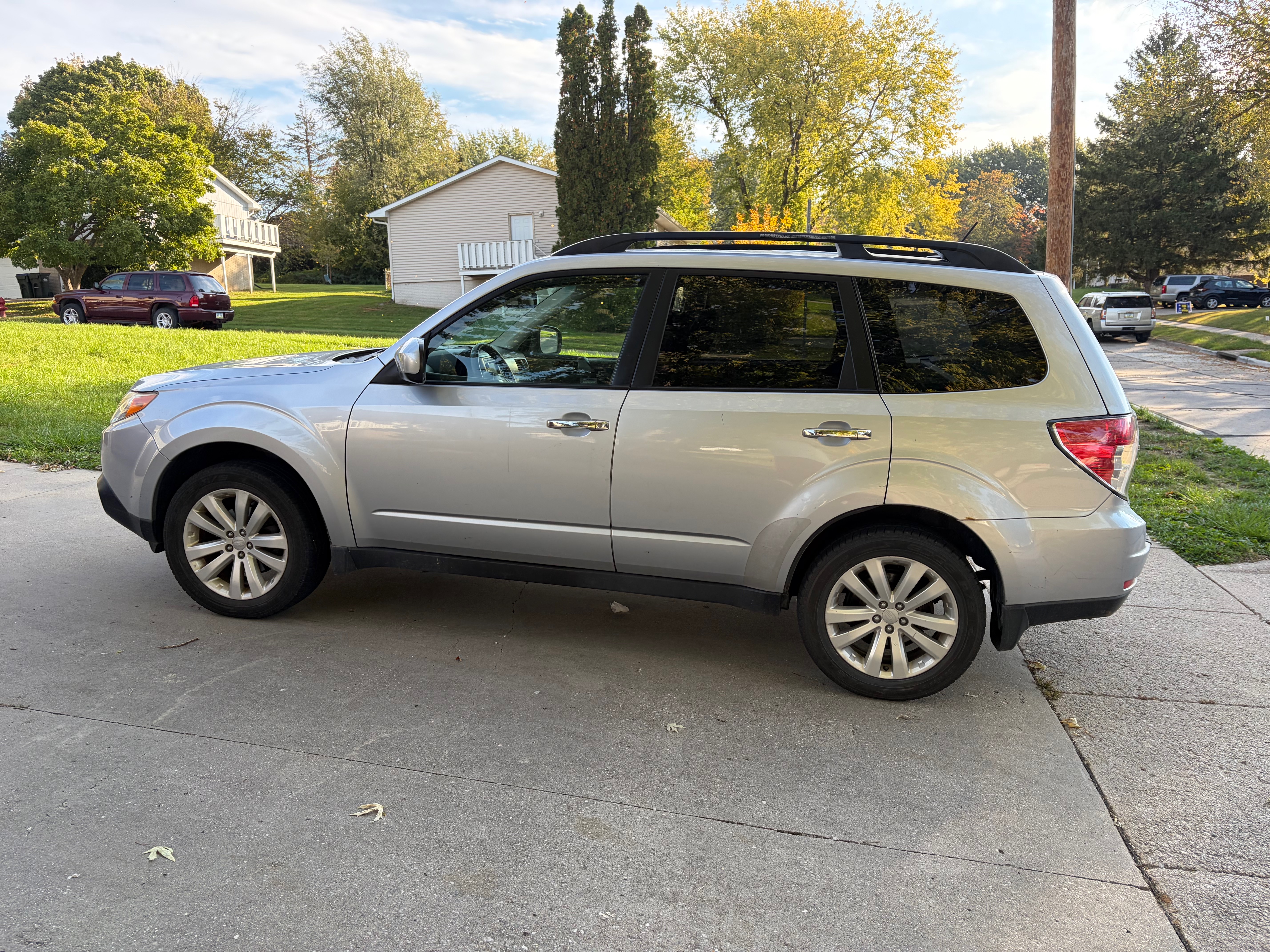 Used 2013 Subaru Forester 2.5X Premium AWD/4WD image 1