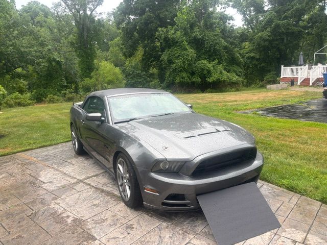 Used 2011 Ford Mustang GT RWD image 1
