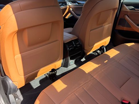 Used 2023 BMW 530i xDrive 530i xDrive Sedan 4D w/ Premium Package image 9