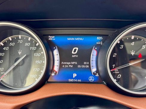 Used 2017 Maserati Levante Sport Utility 4D image 5