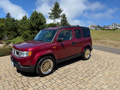 Used 2011 Honda Element EX image 1