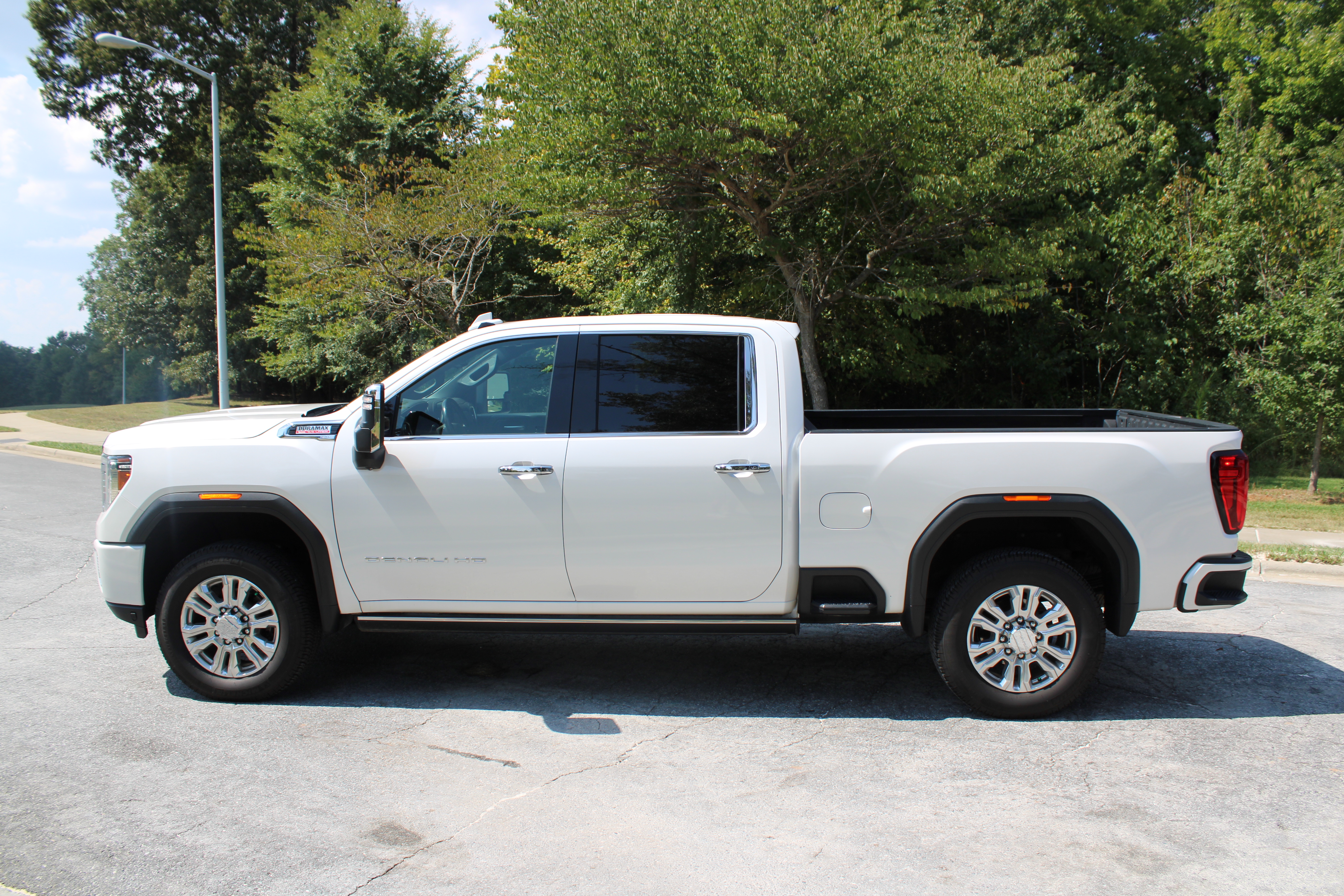 Used 2021 GMC Sierra 2500 Denali w/ Denali Ultimate Package AWD/4WD image 5