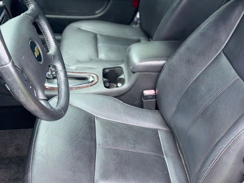 Used 2014 Chevrolet Impala LTZ FWD image 11
