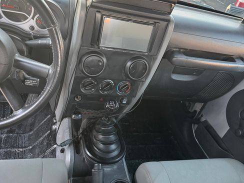 Used 2010 Jeep Wrangler Sport image 8