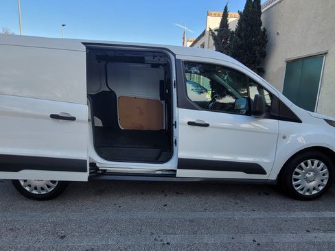 Used 2017 Ford Transit Connect XL image 10