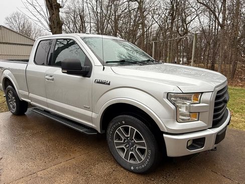 Used 2015 Ford F150 XLT w/ Equipment Group 302A Luxury image 6
