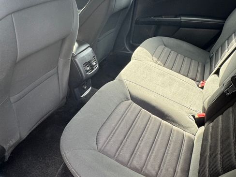 Used 2018 Ford Fusion SE w/ Fusion SE Technology Package FWD image 22