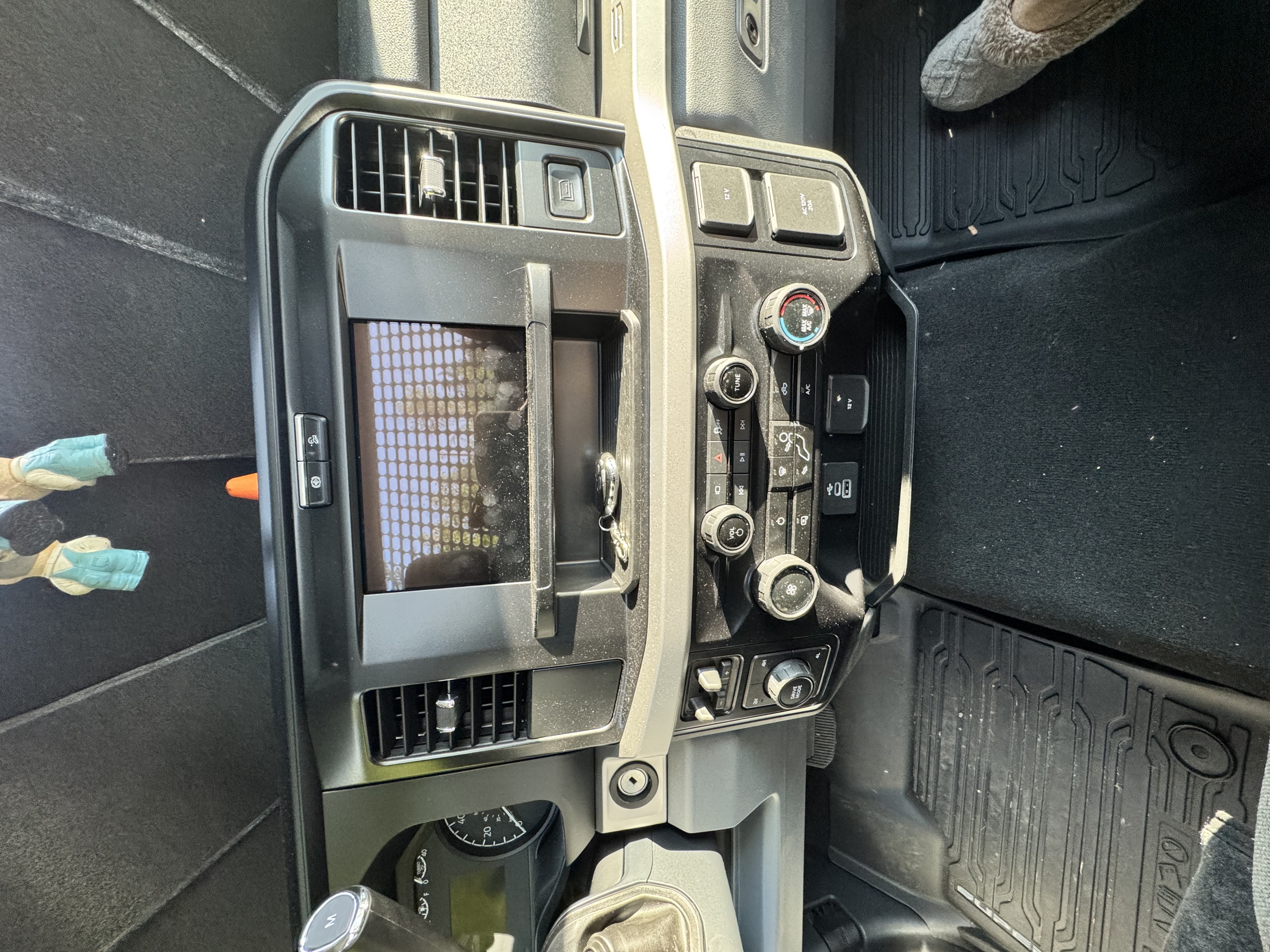 Used 2025 Ford F450 XLT w/ 360-Degree Camera Package AWD/4WD image 16