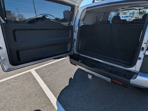 Used 2007 Toyota FJ Cruiser 4WD image 19