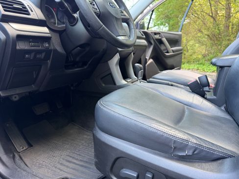 Used 2014 Subaru Forester 2.5i Limited w/ Popular Package #2 image 23