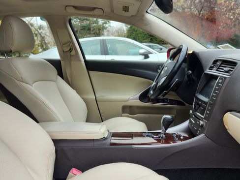 Used 2012 Lexus IS 350 AWD image 9