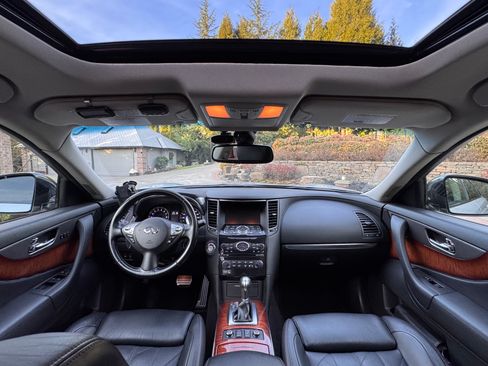 Used 2013 INFINITI FX50 AWD w/ Sport Technology Pkg image 12