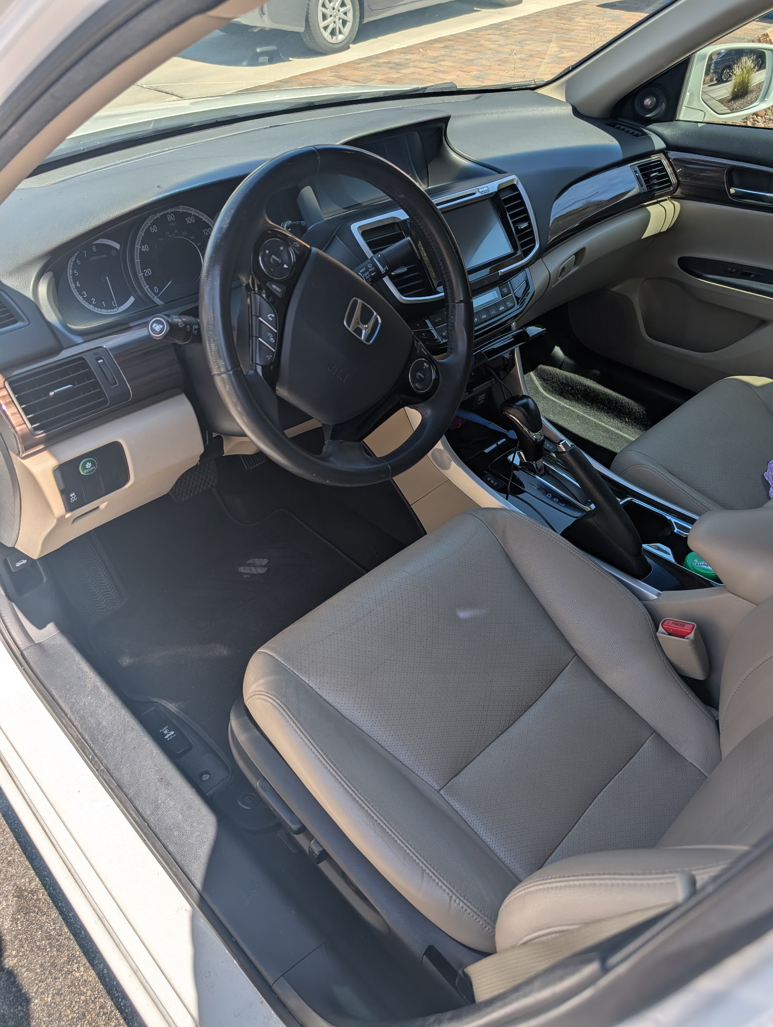 Used 2016 Honda Accord EX-L image 6