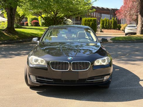 Used 2013 BMW 535i xDrive Sedan AWD/4WD image 2