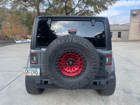 Used 2019 Jeep Wrangler Rubicon image 9