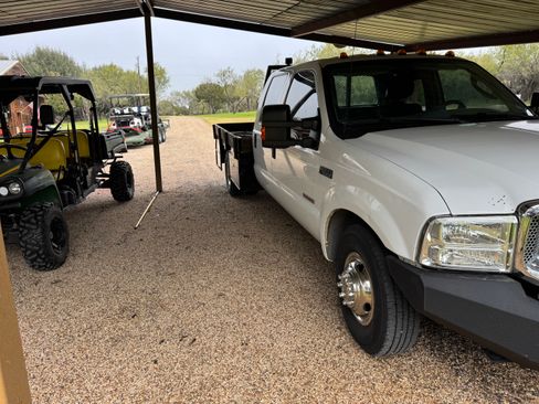 Used 2004 Ford F350 2WD Crew Cab DRW Super Duty image 16