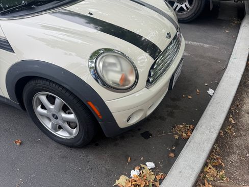 Used 2010 MINI Cooper Hardtop FWD image 8