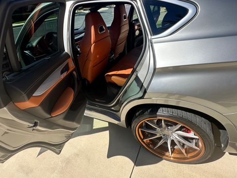 Used 2018 BMW X6 M image 10