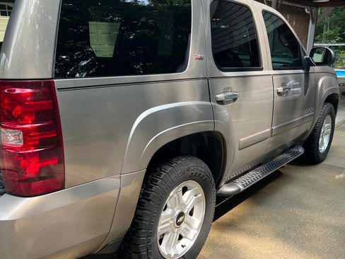 Used 2007 Chevrolet Tahoe LT w/ LT Preferred Equipment Group AWD/4WD image 1