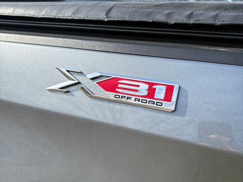 Used 2019 GMC Sierra 1500 SLE w/ SLE Value Package image 11