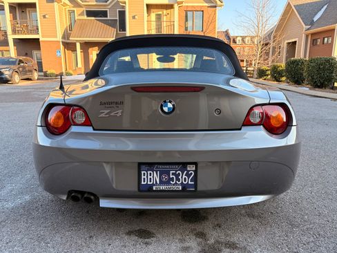 Used 2004 BMW Z4 2.5i image 5
