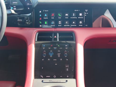 Used 2021 Porsche Taycan 4S image 19