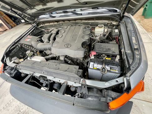 Used 2012 Toyota FJ Cruiser 4WD w/ Convenience Pkg image 9