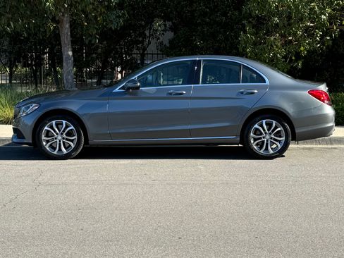 Used 2017 Mercedes-Benz C 300 C 300 4MATIC Sedan 4D image 9