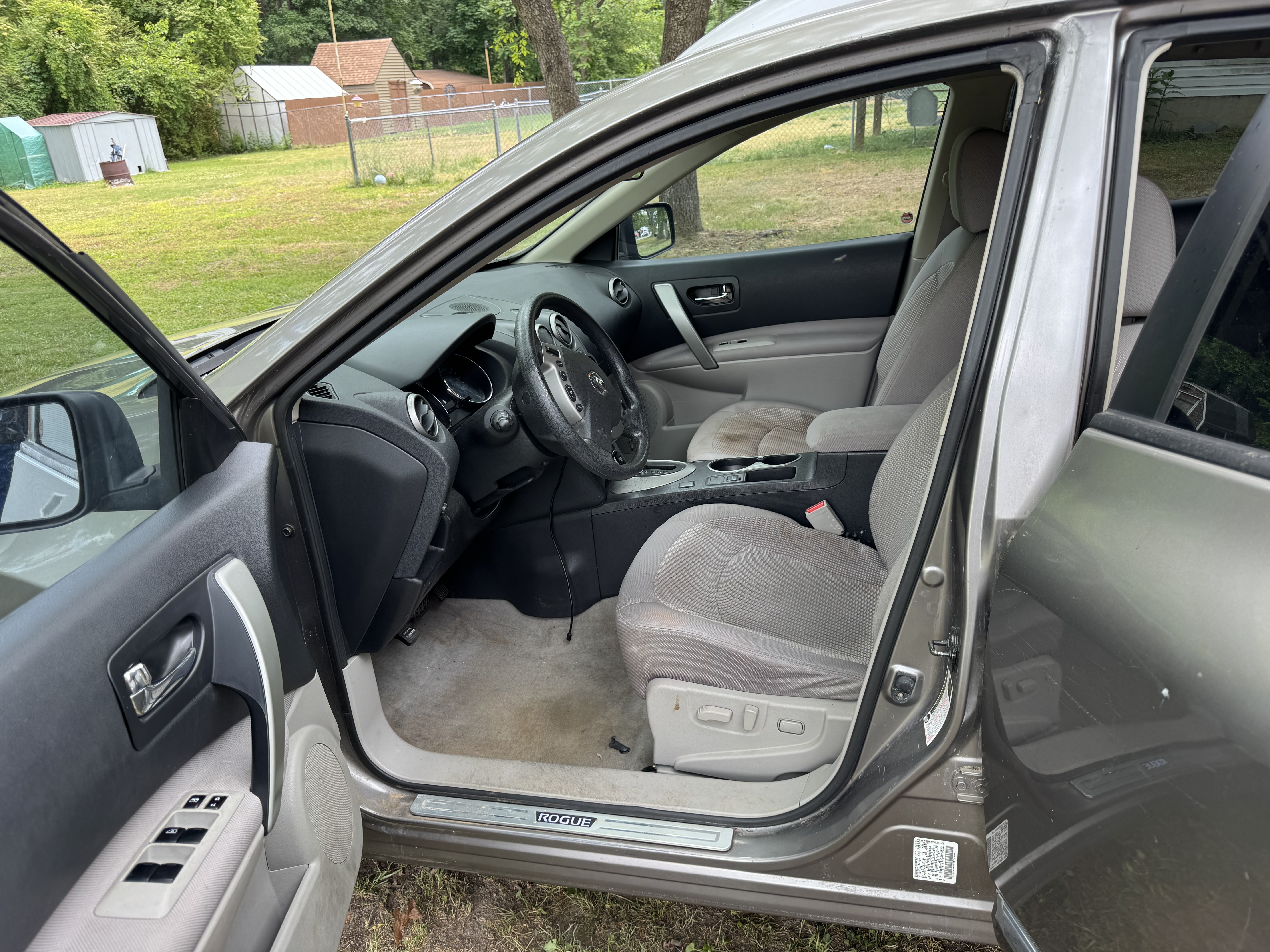 Used 2012 Nissan Rogue SV w/ Premium Pkg AWD/4WD image 14