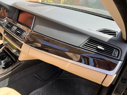 Used 2016 BMW 528i Sedan image 10