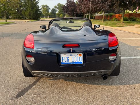 Used 2006 Pontiac Solstice Convertible w/ Premium Package RWD image 17