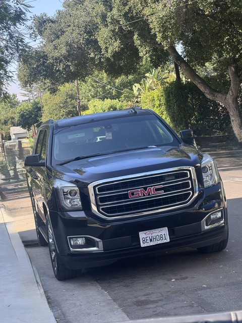 Used 2015 GMC Yukon SLE w/ Convenience Package RWD image 2