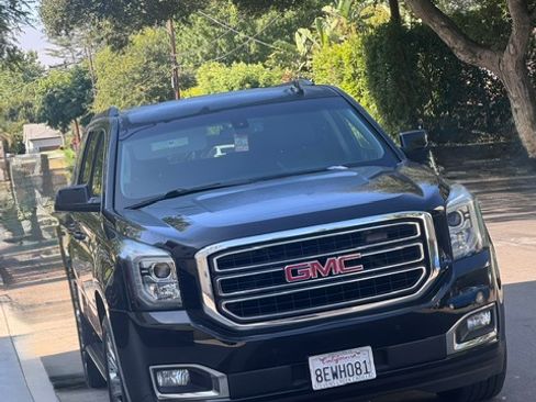 Used 2015 GMC Yukon SLE w/ Convenience Package RWD image 2