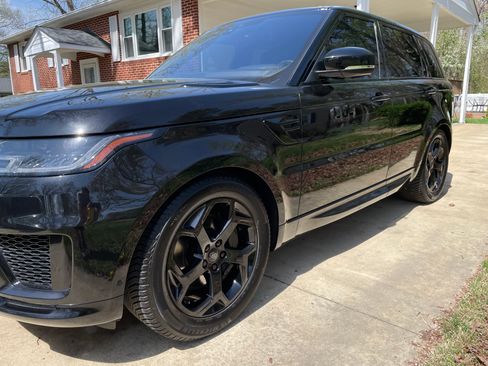 Used 2019 Land Rover Range Rover Sport HSE AWD/4WD image 9