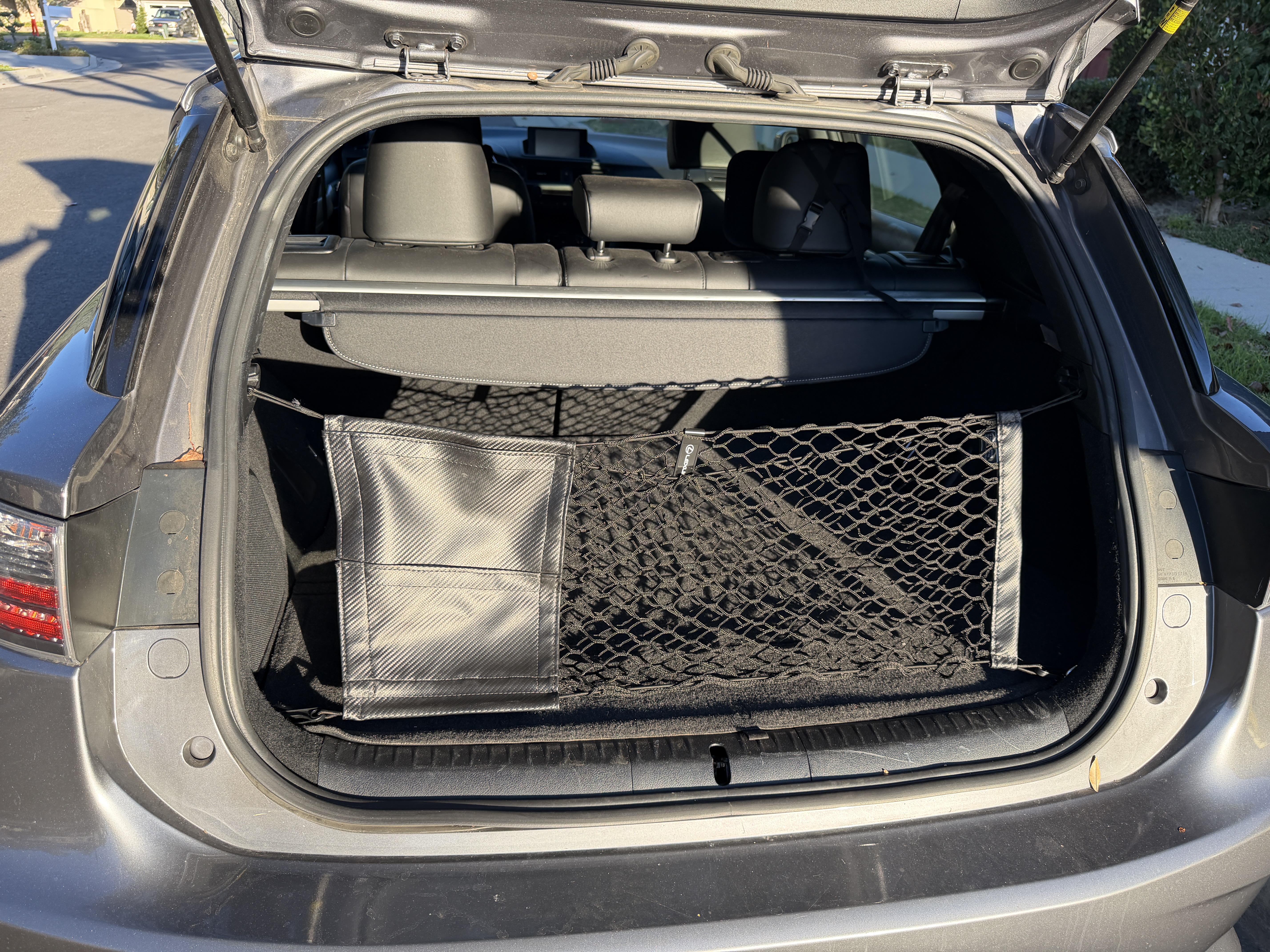 Used 2015 Lexus CT 200h w/ Navigation Package FWD image 6