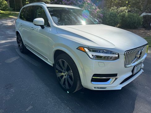 Used 2021 Volvo XC90 T6 Inscription w/ Advanced Package AWD/4WD image 2