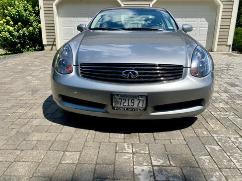 Used 2004 INFINITI G35 Coupe w/ Premium Pkg image 5