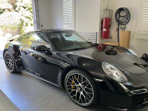 Used 2014 Porsche 911 Turbo S image 14