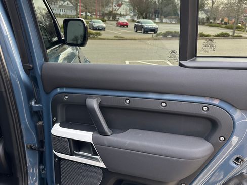 Used 2020 Land Rover Defender 110 AWD/4WD image 9