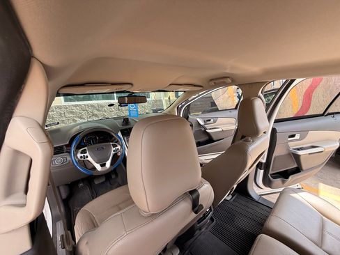 Used 2012 Ford Edge Limited FWD image 8
