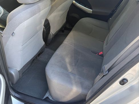 Used 2014 Toyota Prius Two image 5