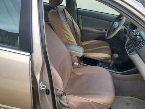 Used 2004 Toyota Camry LE image 12