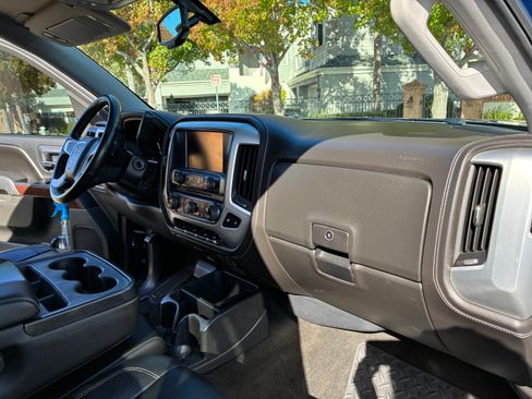 Used 2016 GMC Sierra 1500 SLE w/ SLE Value Package image 8
