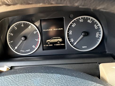 Used 2013 Land Rover Range Rover Sport HSE LUX image 17