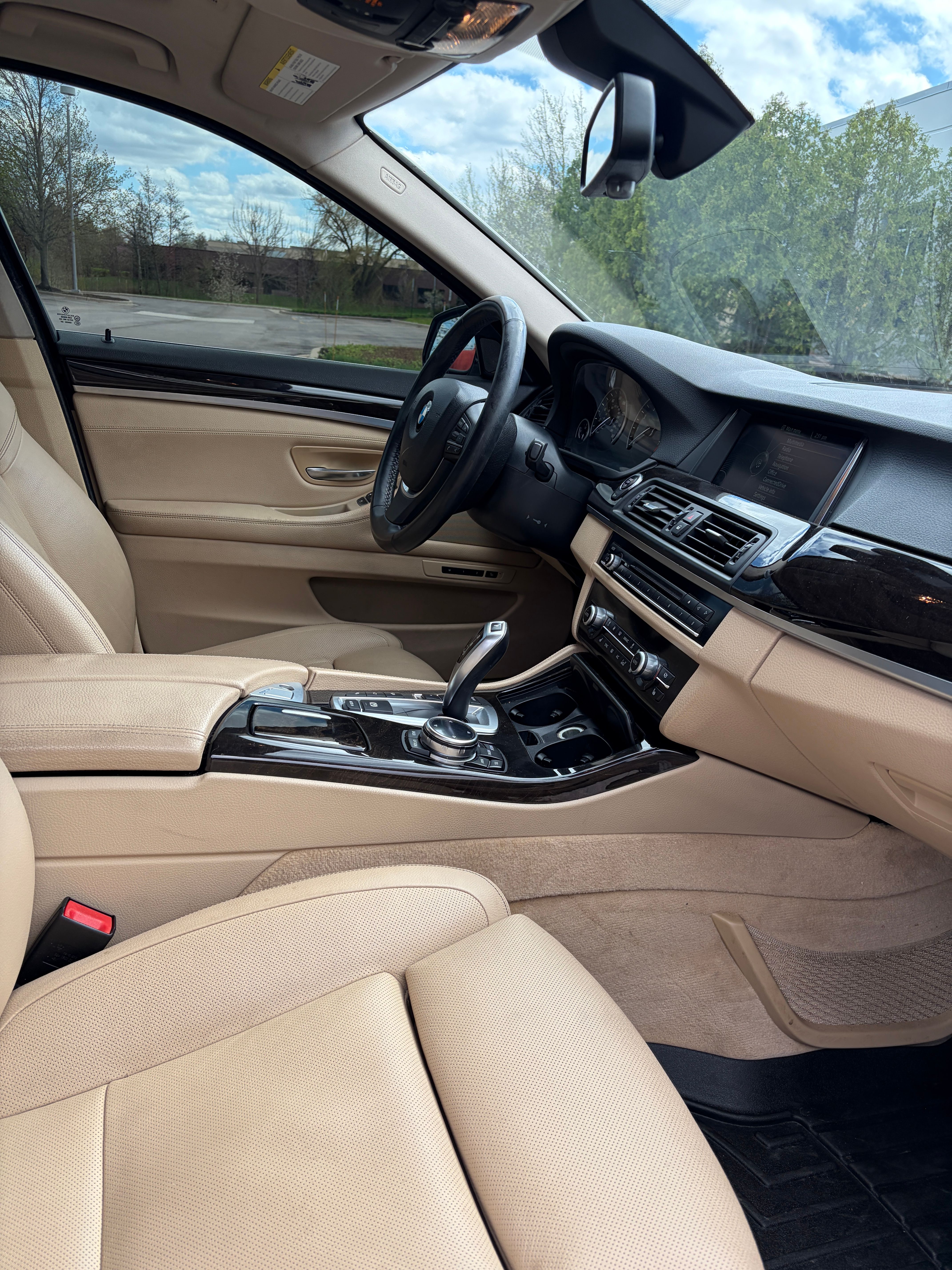 Used 2014 BMW 535i xDrive Sedan AWD/4WD image 11