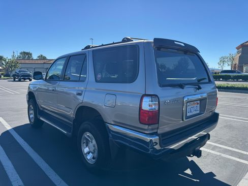 Used 2002 Toyota 4Runner SR5 image 9