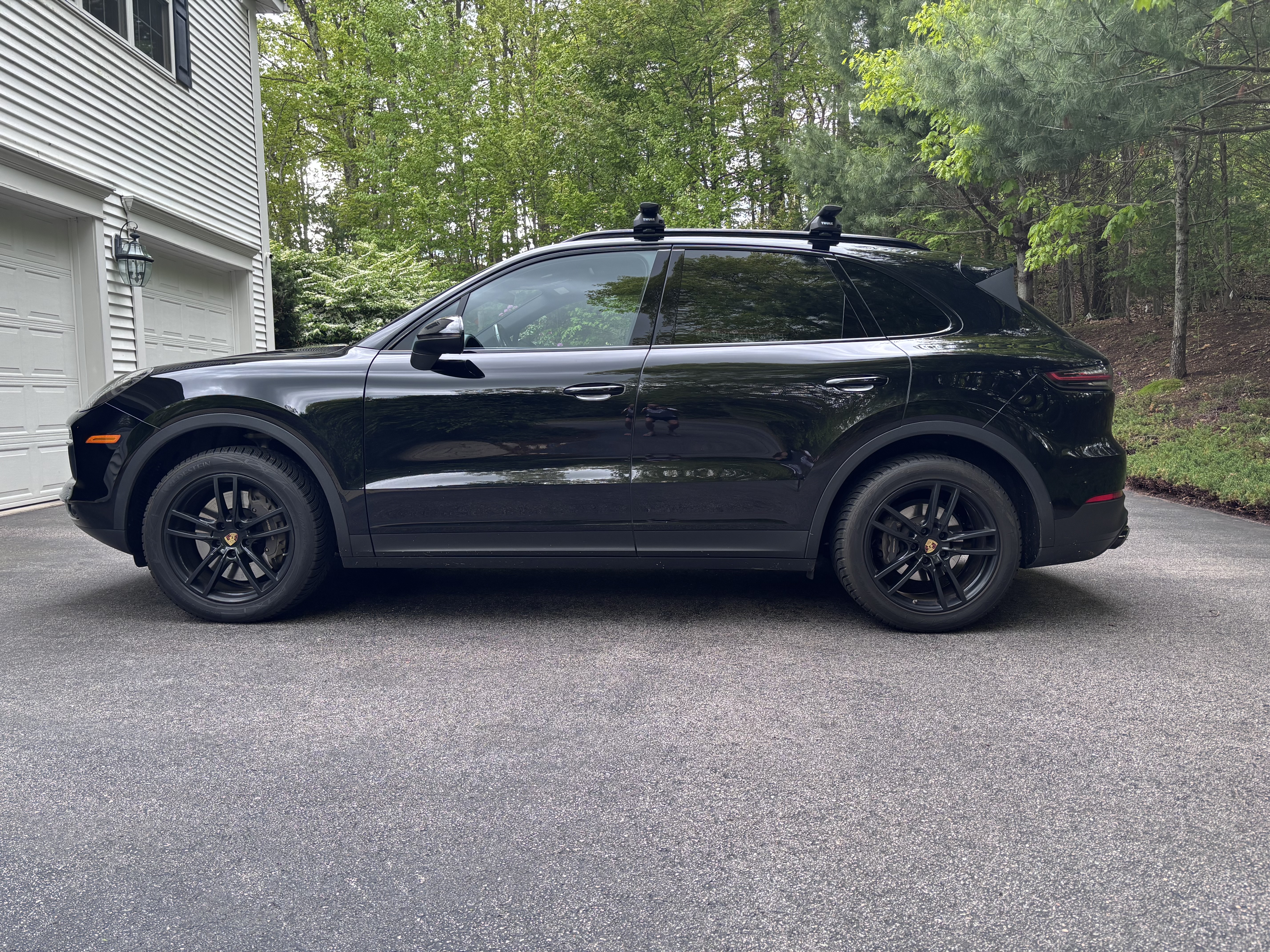 Used 2021 Porsche Cayenne AWD/4WD image 5