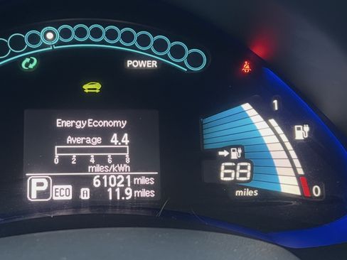 Used 2014 Nissan Leaf SV w/ LED & Quick Charge Package image 6