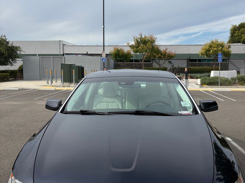 Used 2009 Lincoln MKS FWD image 1