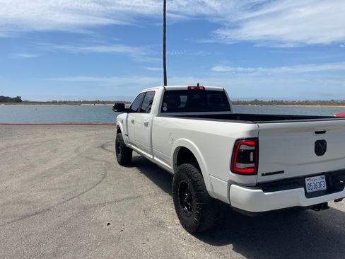 Used 2021 RAM 2500 Laramie AWD/4WD image 10